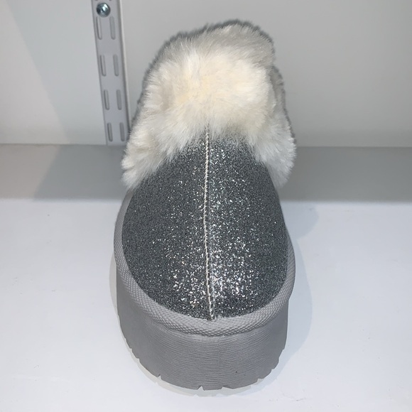 PLATFORM SPARKLY SILVER FUR SLIPPERS - Picture 4 of 8